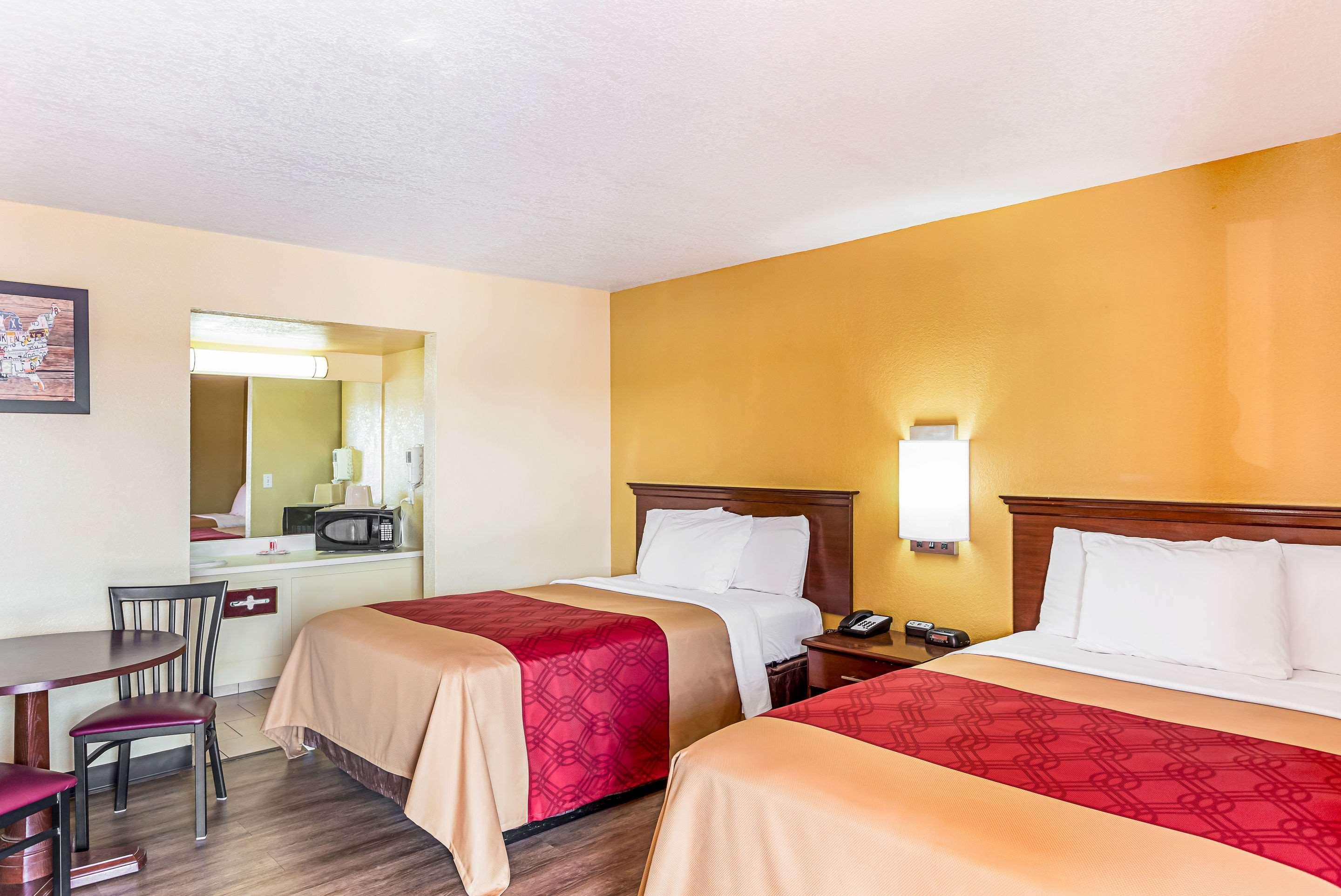 Econo Lodge Mcalester Exterior photo